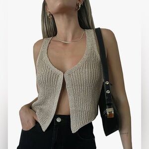 Knitted beige vest - front tie open sleeveless top